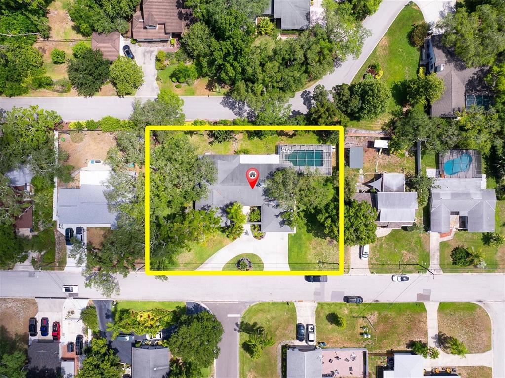 Property for sale at 1350 FAIRWAY DRIVE, DUNEDIN, FL, 34698
