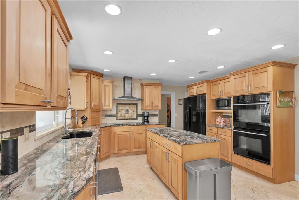 Property for sale at 1350 FAIRWAY DRIVE, DUNEDIN, FL, 34698