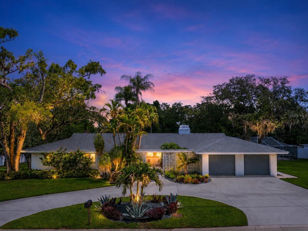 Property for sale at 1350 FAIRWAY DRIVE, DUNEDIN, FL, 34698