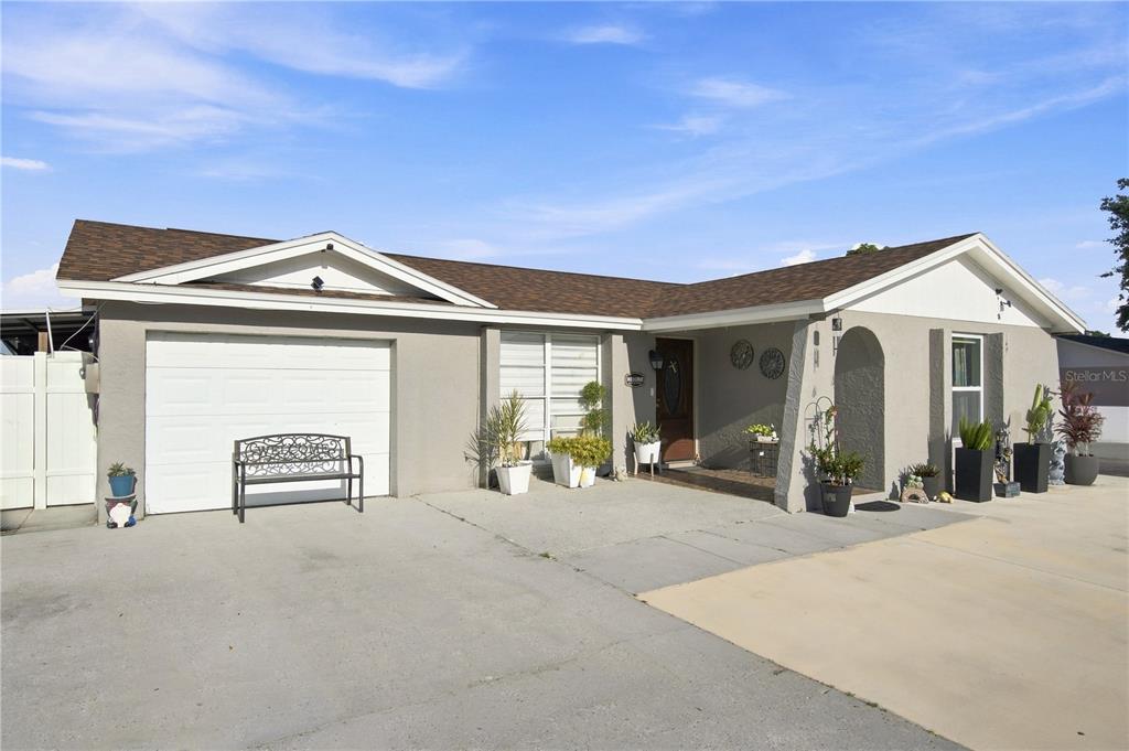Property for sale at 9610 SHALIMAR COURT, TAMPA, FL, 33615