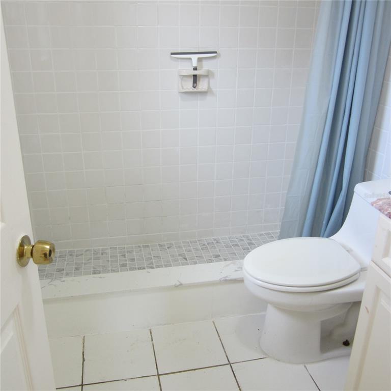 Property for sale at 520 W ELLA J GILMORE STREET, APOPKA, FL, 32703