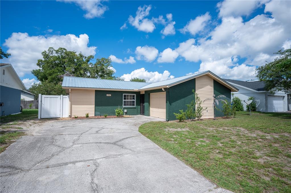 Property for sale at 2262 HONEYCOMB LANE, LAKELAND, FL, 33801