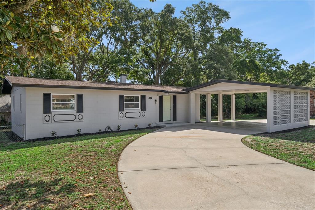 Property for sale at 1310 LEE COURT, LEESBURG, FL, 34748