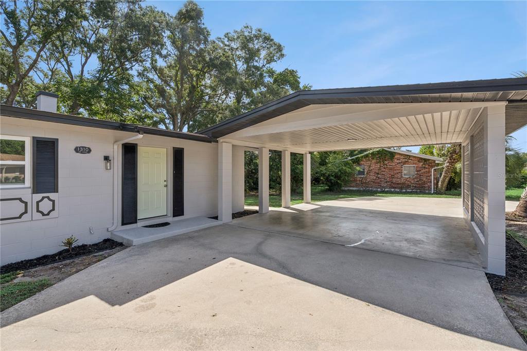 Property for sale at 1310 LEE COURT, LEESBURG, FL, 34748