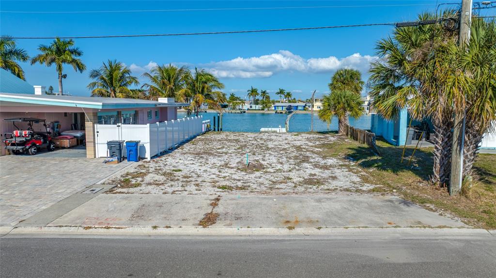 Property for sale at 11075 3RD STREET E, TREASURE ISLAND, FL, 33706