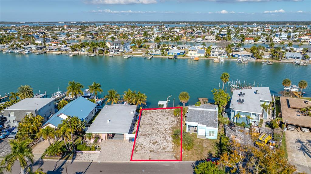 Property for sale at 11075 3RD STREET E, TREASURE ISLAND, FL, 33706