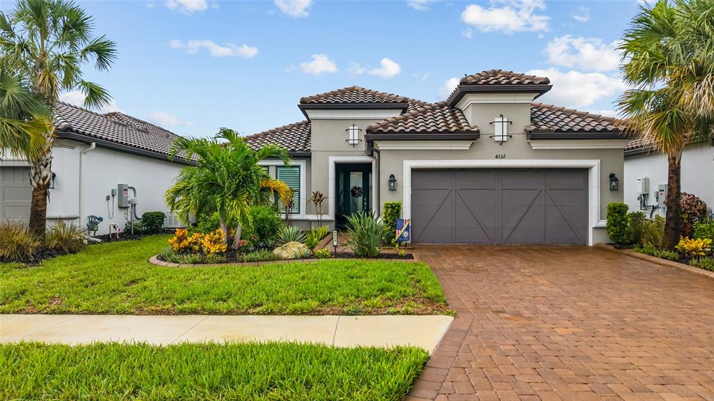 Property for sale at 4532 CRESTPOINT WAY, PALMETTO, FL, 34221