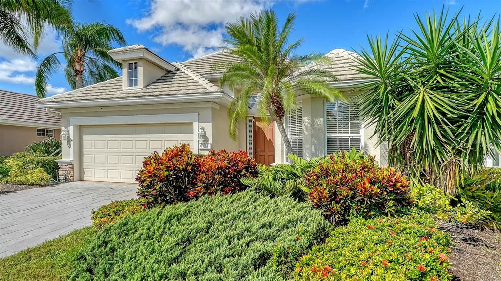 Property for sale at 6734 PEBBLE BEACH WAY, LAKEWOOD RANCH, FL, 34202