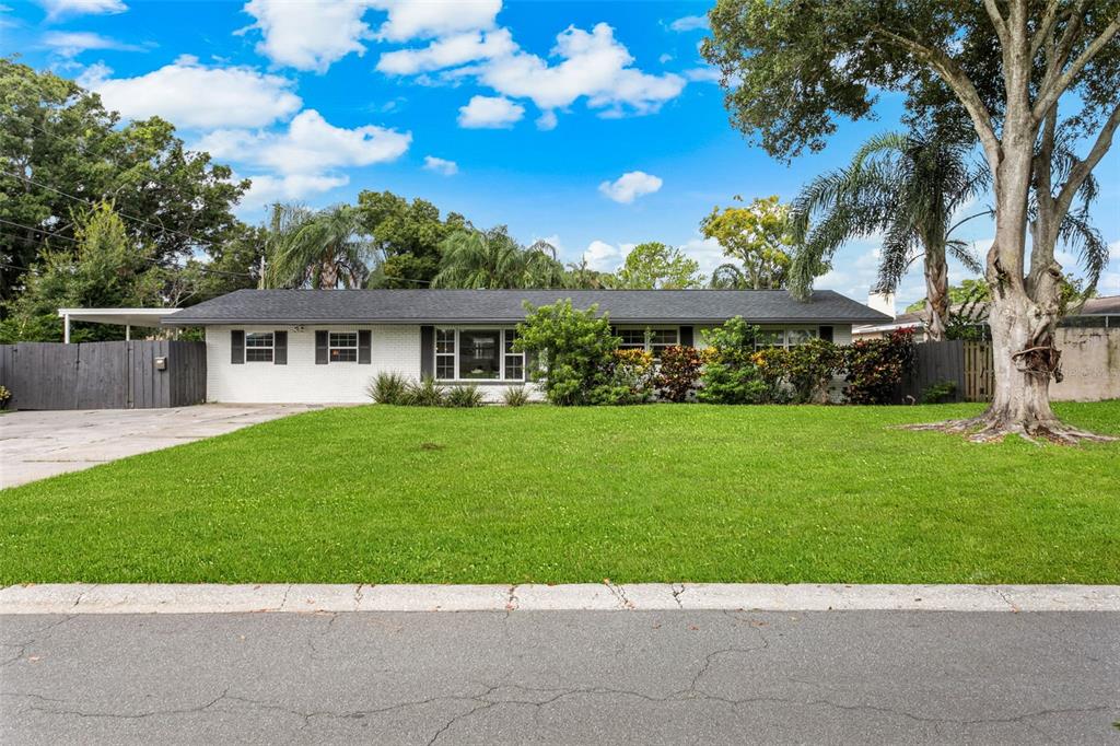 Property for sale at 412 DEVILLE DRIVE E, LARGO, FL, 33771