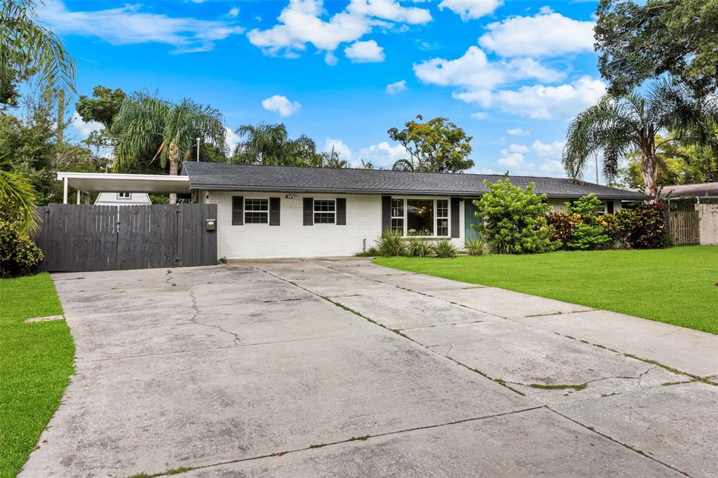 Property for sale at 412 DEVILLE DRIVE E, LARGO, FL, 33771
