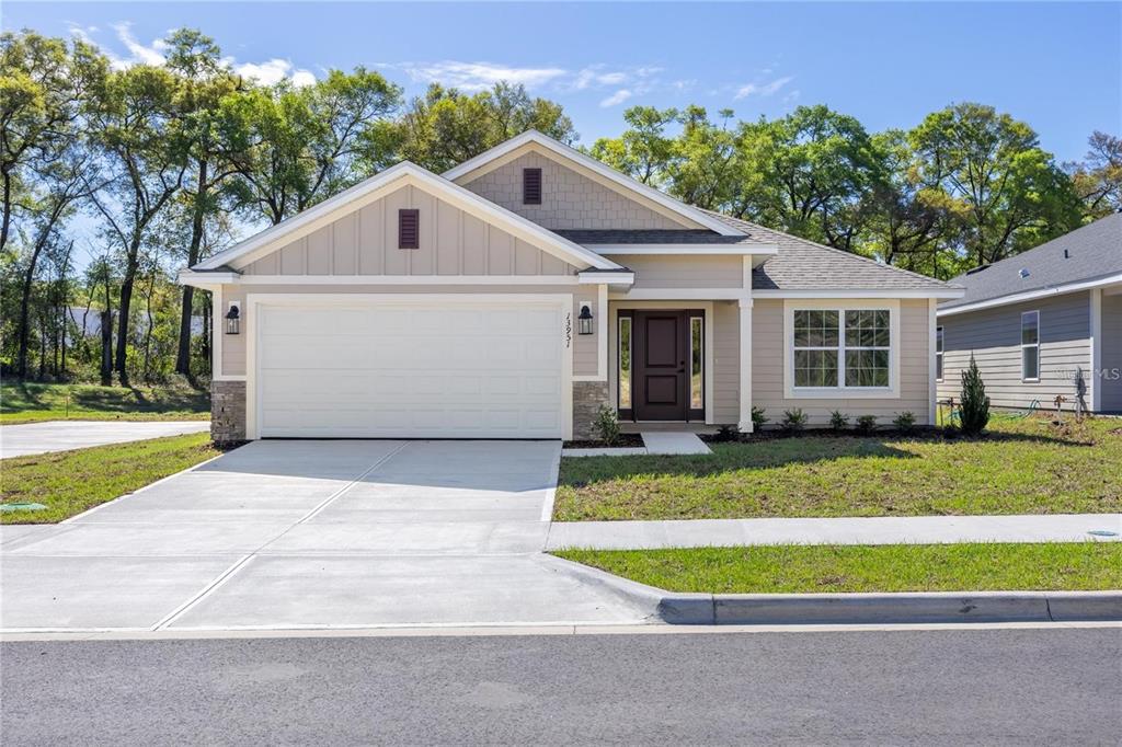 TO BE BUILT, NOT THE ACTUAL HOME BUT SAME PLAN OFFERED. COLORS AND MATERIAL MAY VARY. STOCK PHOTO