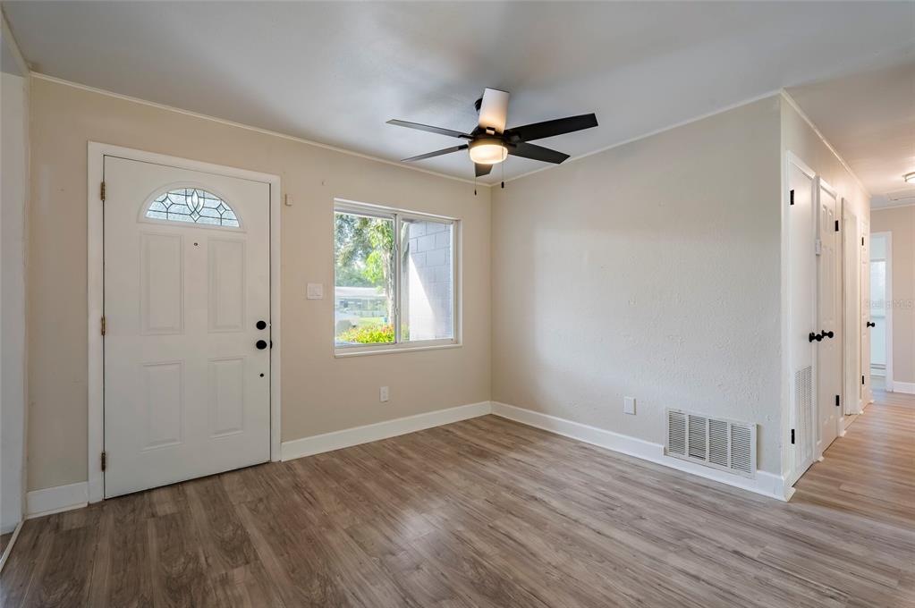 Property for sale at 11641 129TH AVENUE, SEMINOLE, FL, 33778