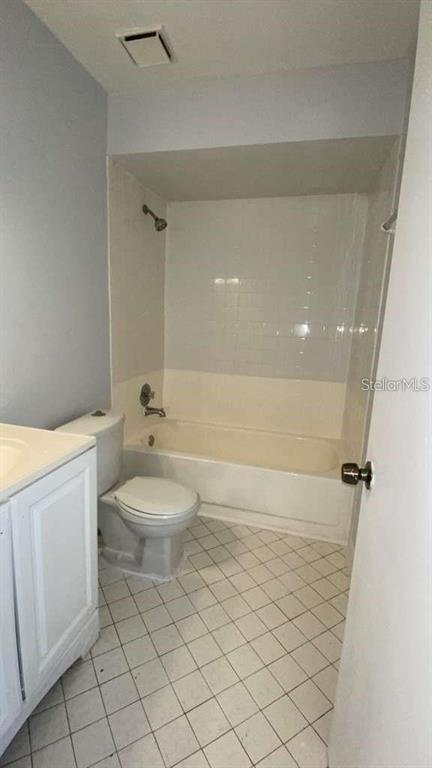 Property for sale at 5214 VIA HACIENDA CIRCLE UNIT A306, ORLANDO, FL, 32839