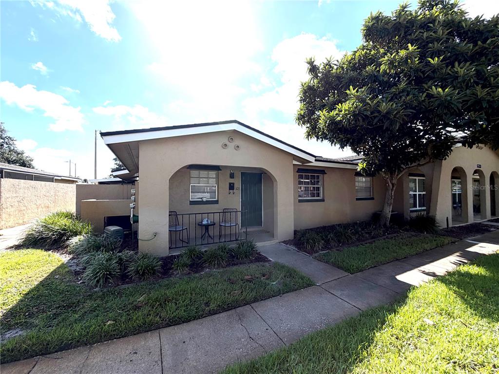Property for sale at 533 CASCADE CIRCLE UNIT 103, CASSELBERRY, FL, 32707