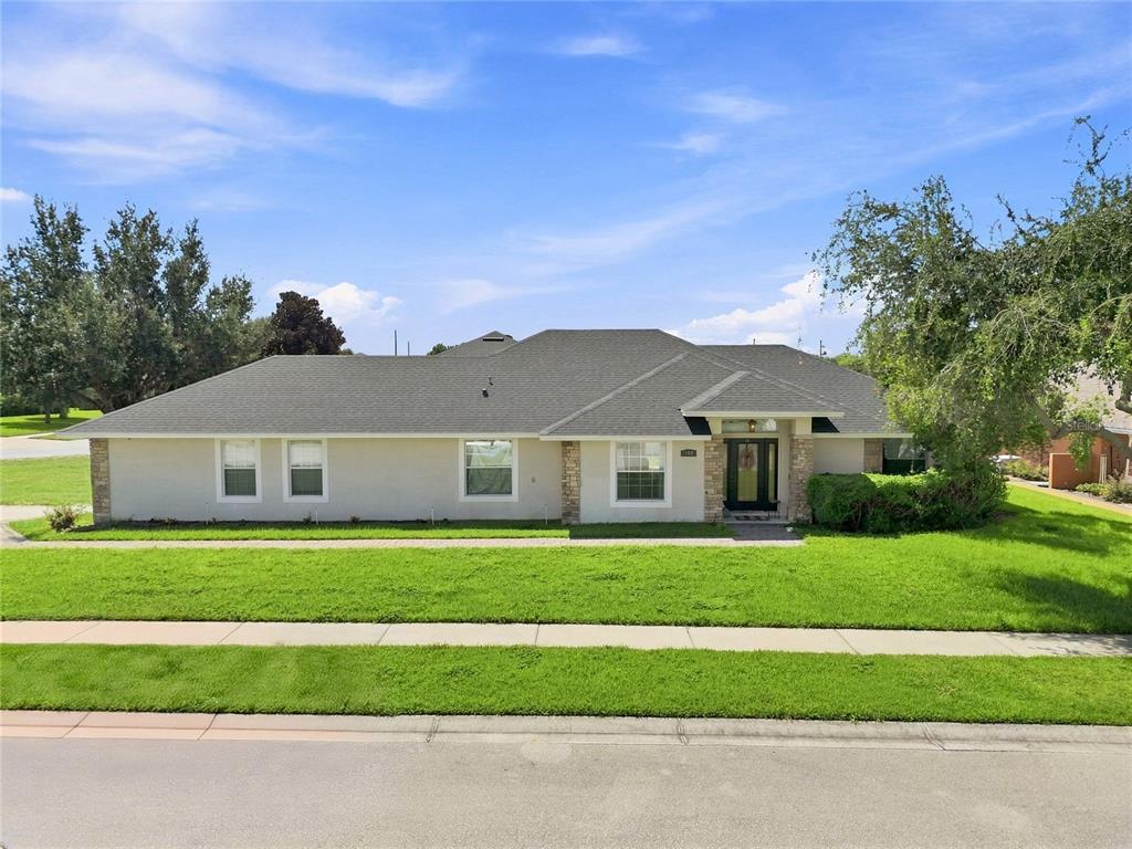 Property for sale at 304 BENTLEY OAKS BOULEVARD, AUBURNDALE, FL, 33823