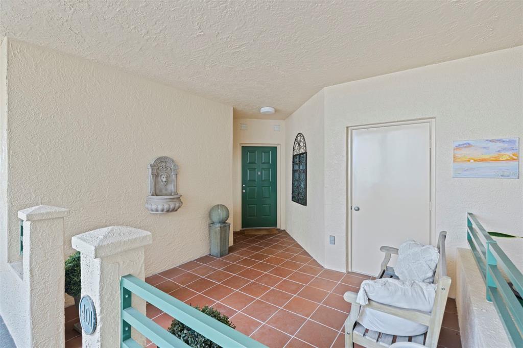 Property for sale at 4737 DOLPHIN CAY LANE S UNIT 401, ST PETERSBURG, FL, 33711