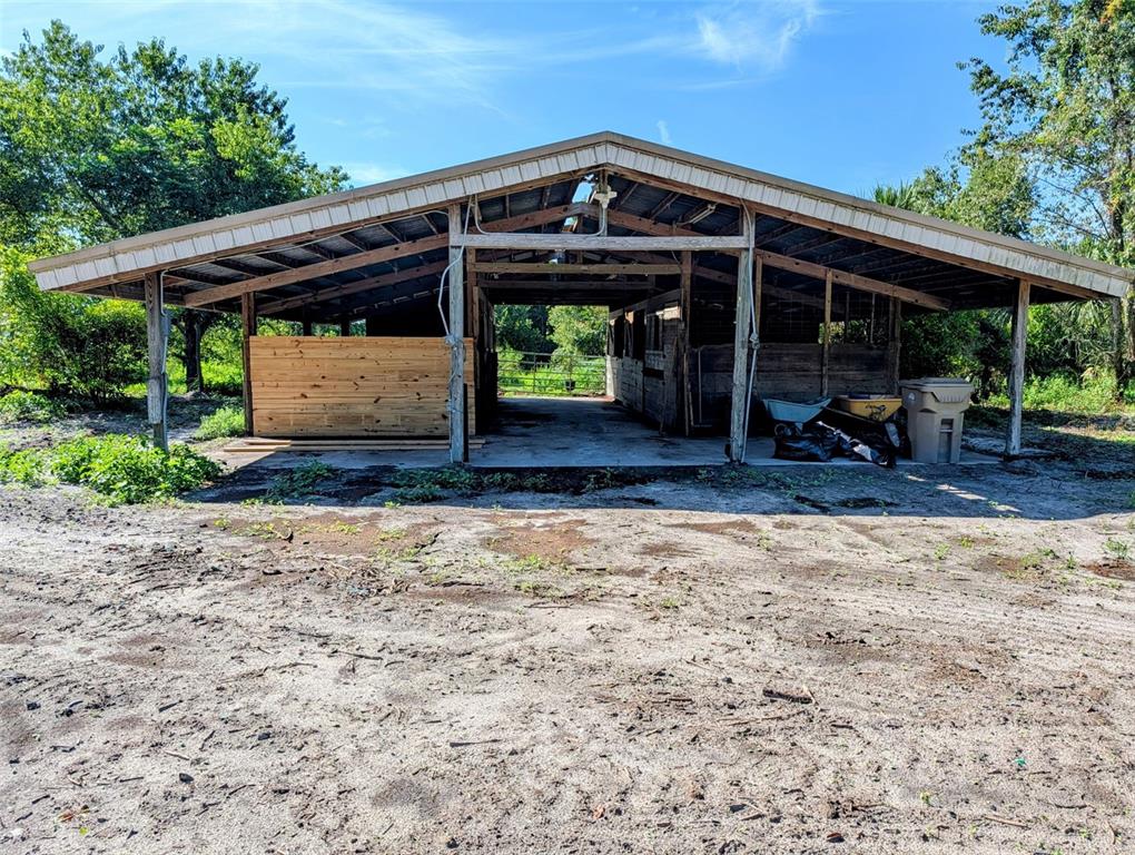 Property for sale at 21320 SENECA HILLS ROAD, EUSTIS, FL, 32736