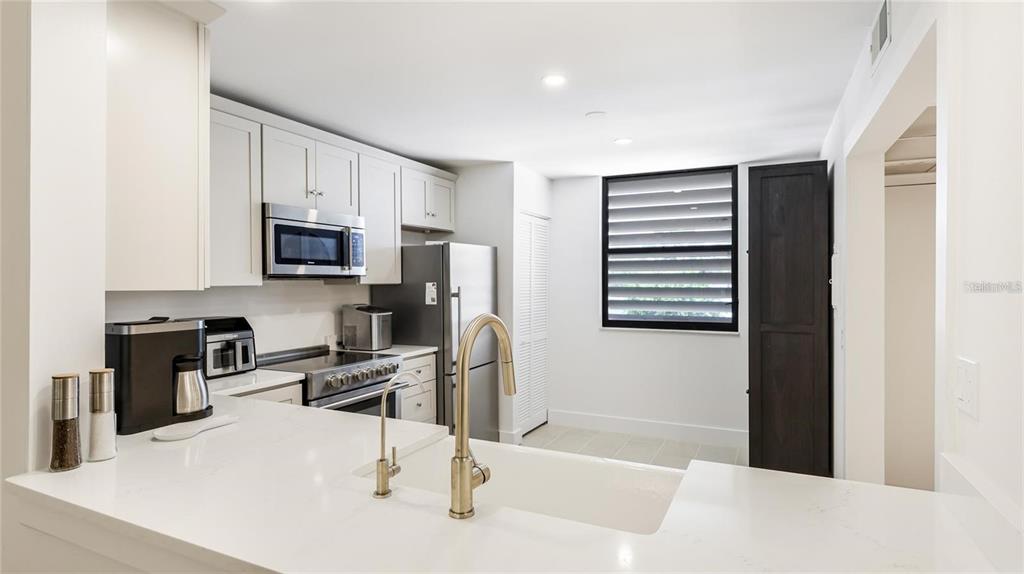 Property for sale at 303 SPRINGDALE DRIVE UNIT 303, BRADENTON, FL, 34210