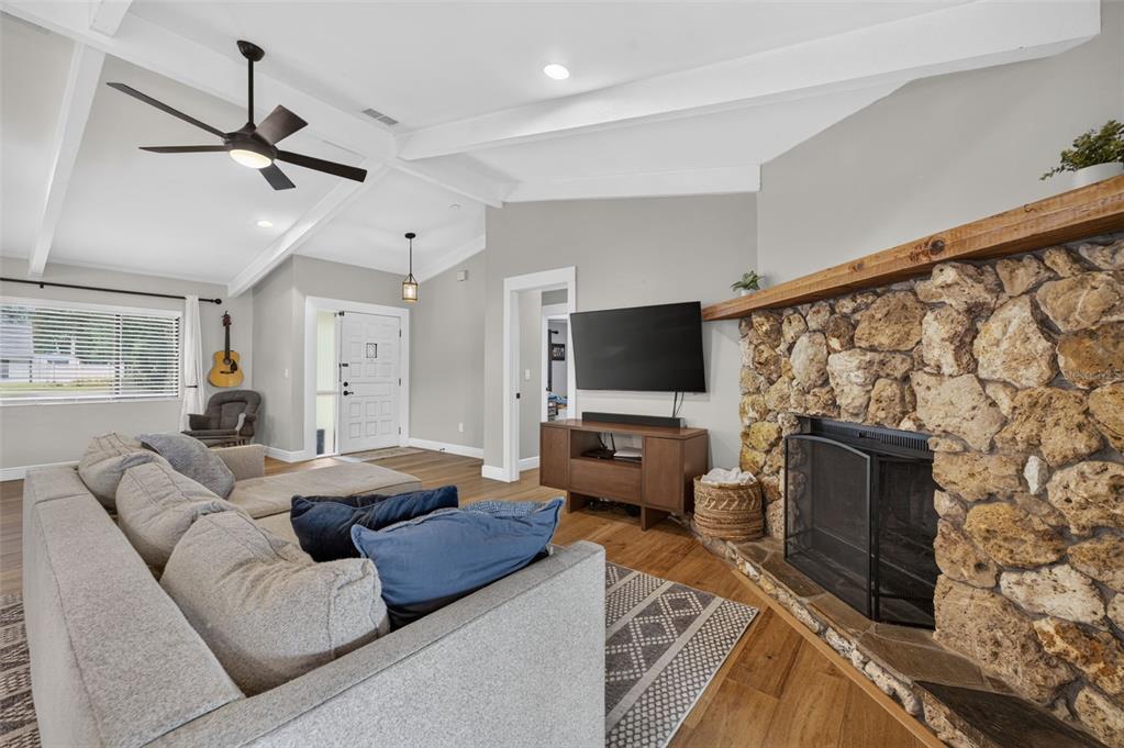 Property for sale at 111 TARPON CIRCLE, WINTER SPRINGS, FL, 32708