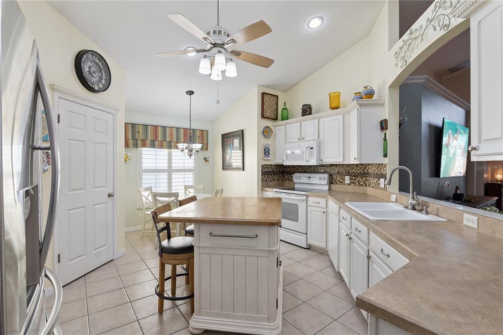 Property for sale at 9943 HERON POINTE DRIVE, ORLANDO, FL, 32832