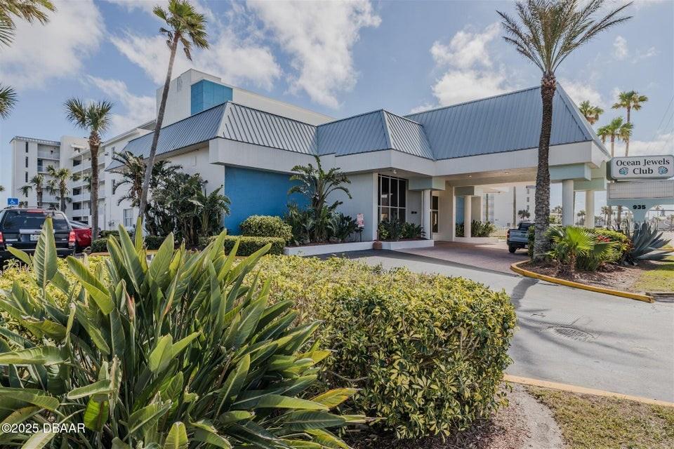 Property for sale at 935 S ATLANTIC AVENUE UNIT 128, DAYTONA BEACH, FL, 32118
