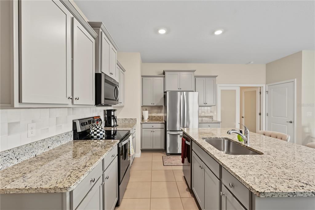 Property for sale at 5285 SUNSHINE DRIVE, WILDWOOD, FL, 34785