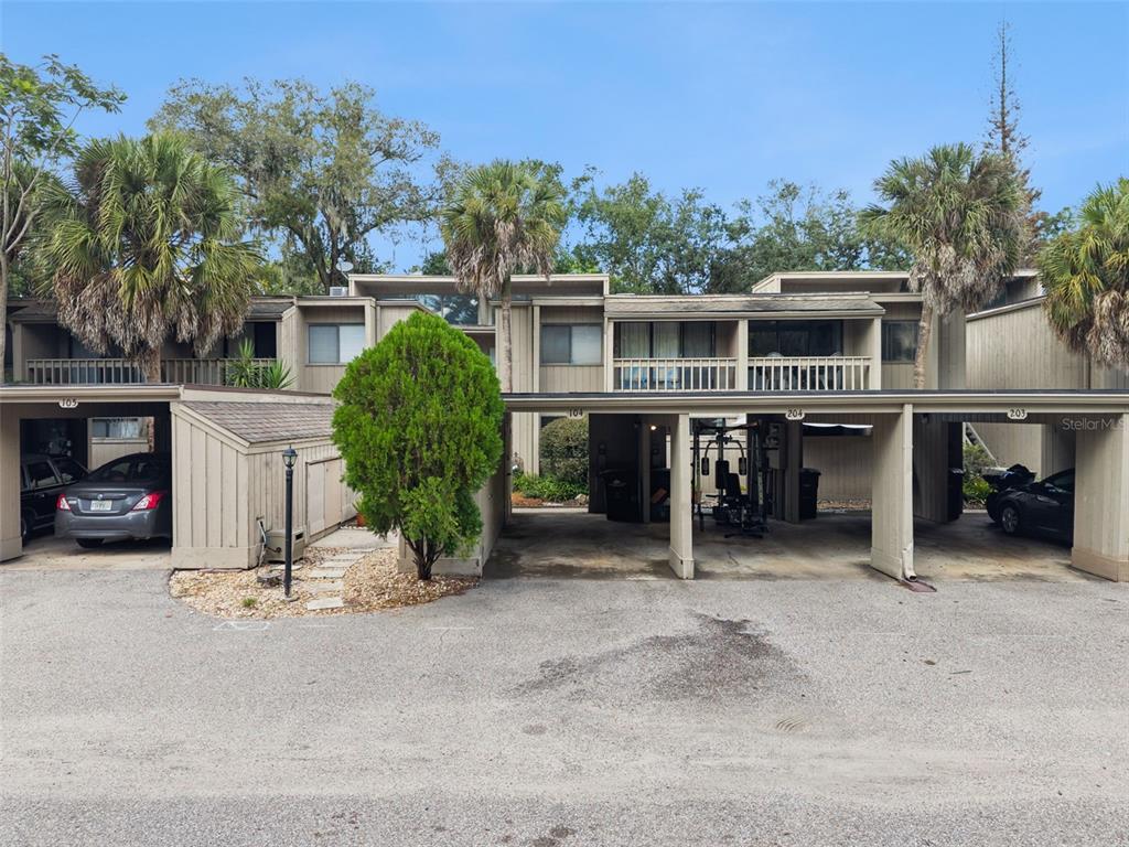 Property for sale at 104 CROWN OAKS WAY UNIT 104, LONGWOOD, FL, 32779