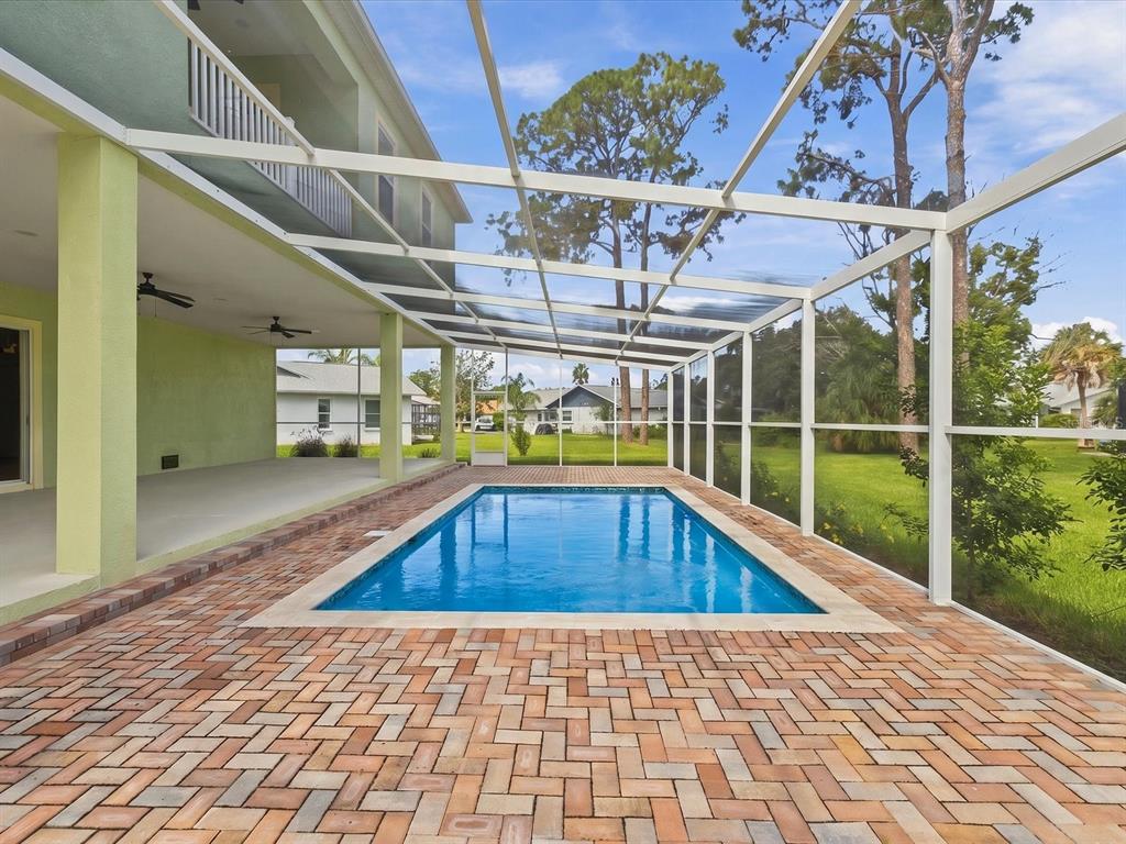 Pool, Pool Deck & Lanai