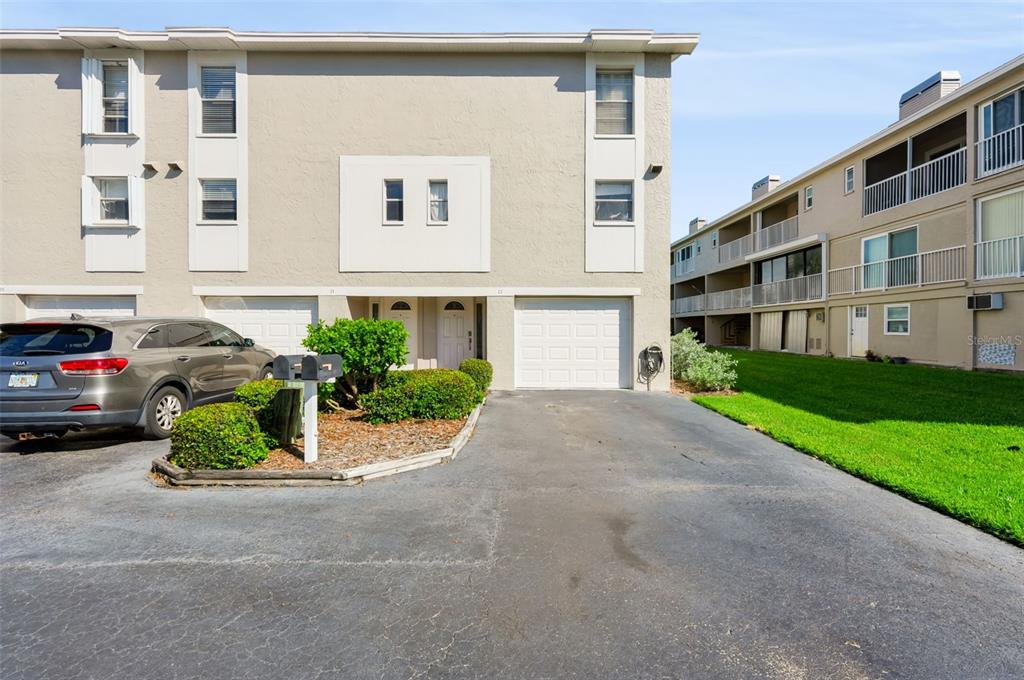 Property for sale at 255 CAPRI CIRCLE N UNIT 22, TREASURE ISLAND, FL, 33706