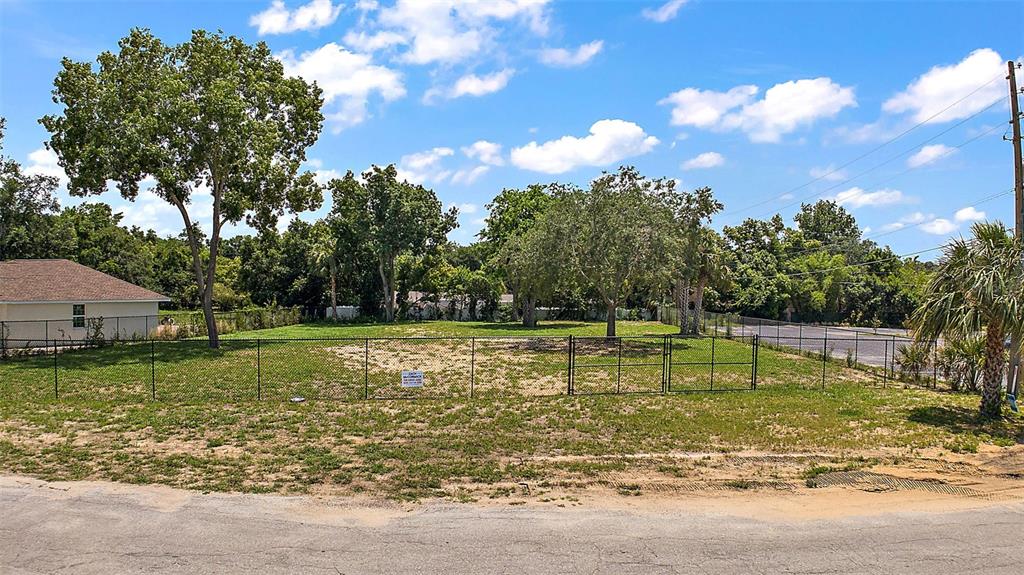 Property for sale at GORDON LANE, MOUNT DORA, FL, 32757
