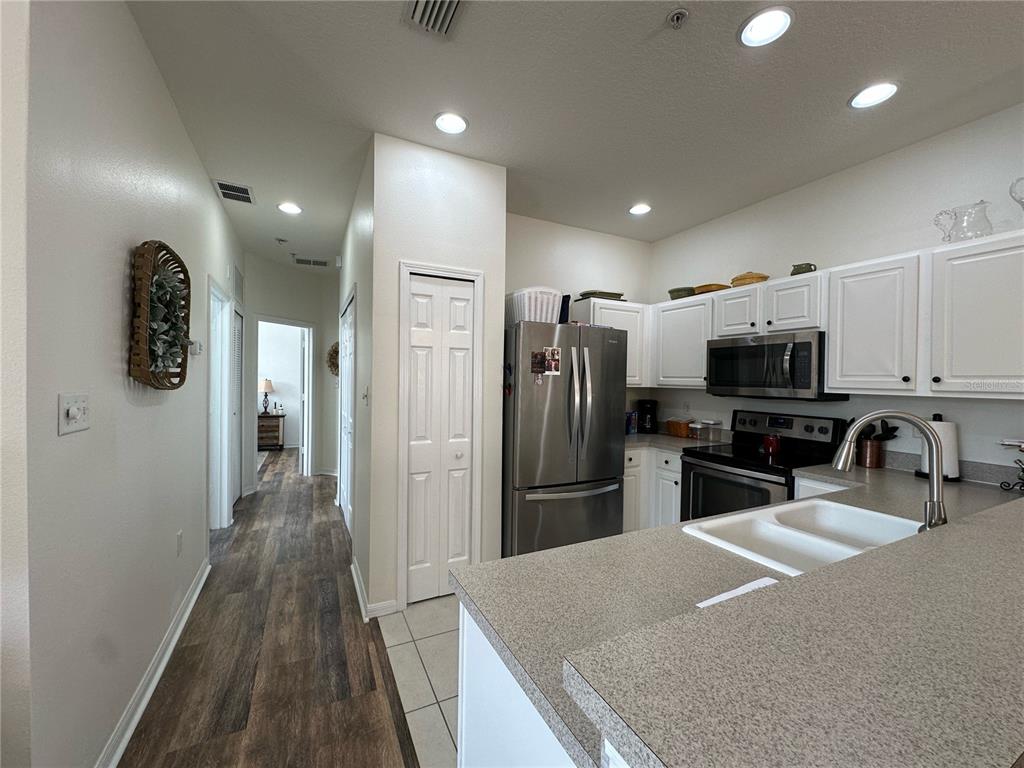 Property for sale at 3815 PARKRIDGE CIRCLE UNIT 2-203, SARASOTA, FL, 34243
