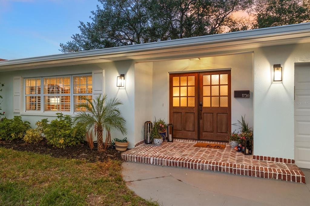 Property for sale at 1736 GOLF VIEW DRIVE, BELLEAIR, FL, 33756
