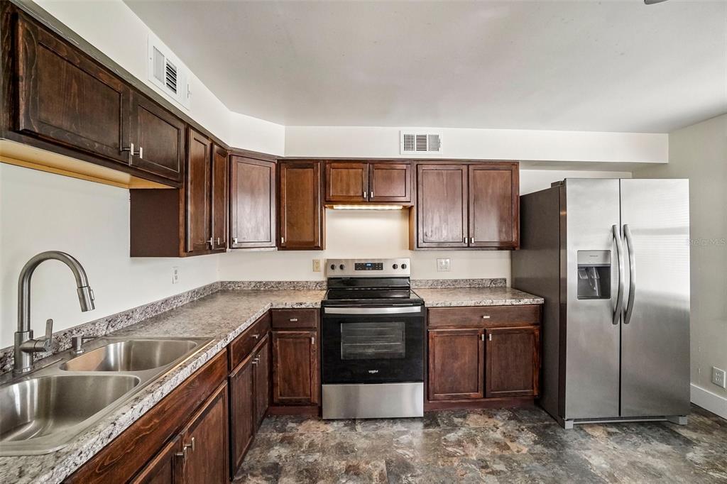 Property for sale at 9216 W ROBSON STREET, TAMPA, FL, 33615