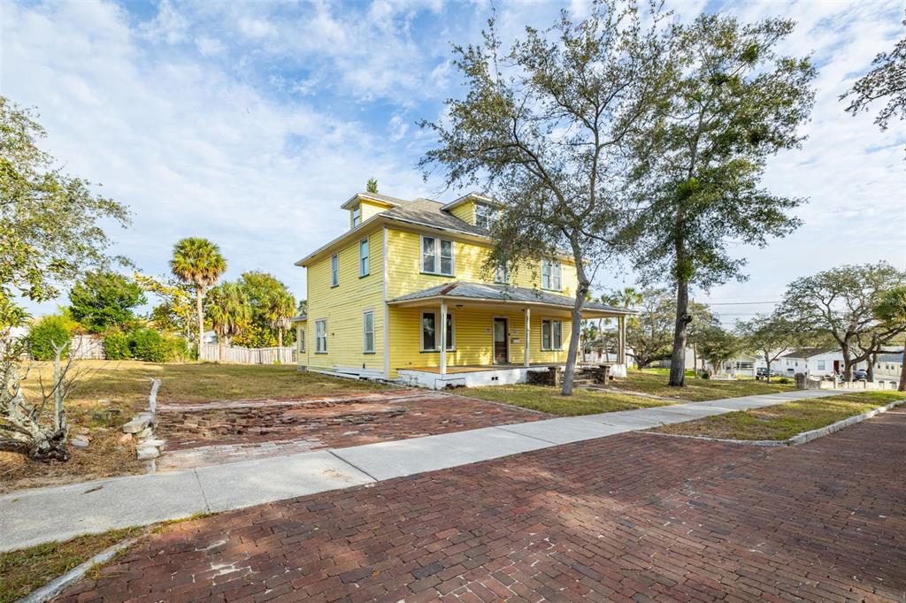 Property for sale at 553 DIVISION STREET, TARPON SPRINGS, FL, 34689