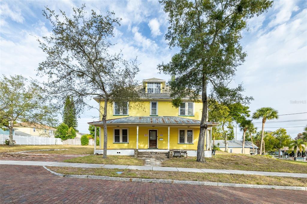 Property for sale at 553 DIVISION STREET, TARPON SPRINGS, FL, 34689