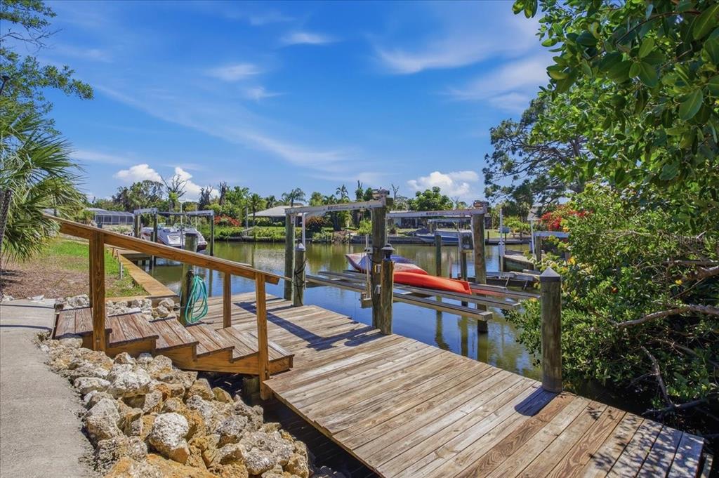 Property for sale at 1231 BAYSHORE DRIVE, ENGLEWOOD, FL, 34223