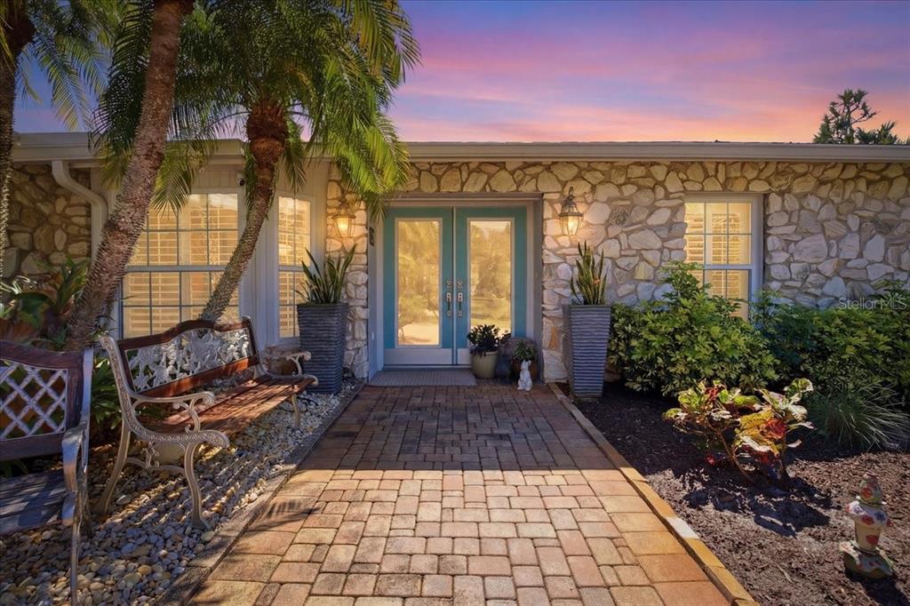 Welcome To 1231 Bayshore Dr