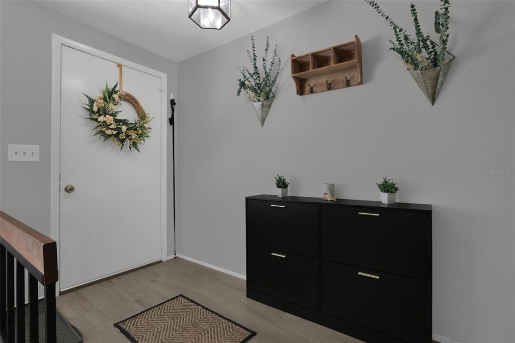 Property for sale at 990 WAVERLY DRIVE, LONGWOOD, FL, 32750