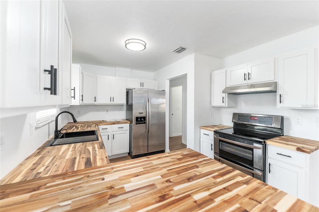 Property for sale at 5701 SW 47TH PLACE, GAINESVILLE, FL, 32608