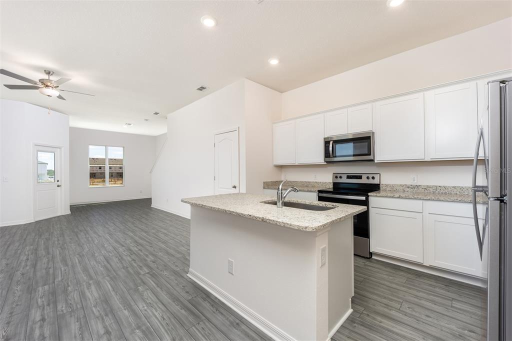 Property for sale at 678 POPPY LANE, DUNDEE, FL, 33838