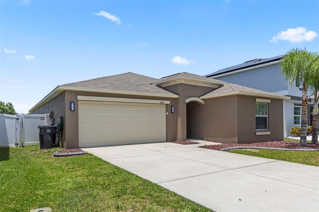 Property for sale at 10633 STANDING STONE DRIVE, WIMAUMA, FL, 33598