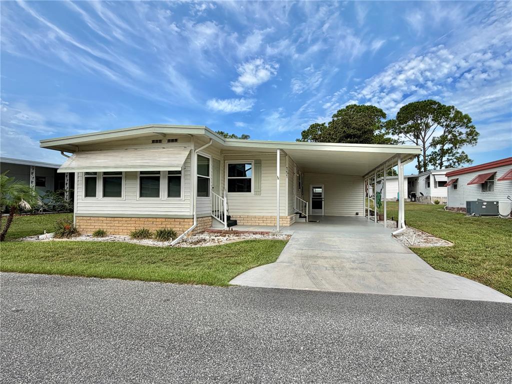 Property for sale at 151 HIBISCUS WAY, LEESBURG, FL, 34748