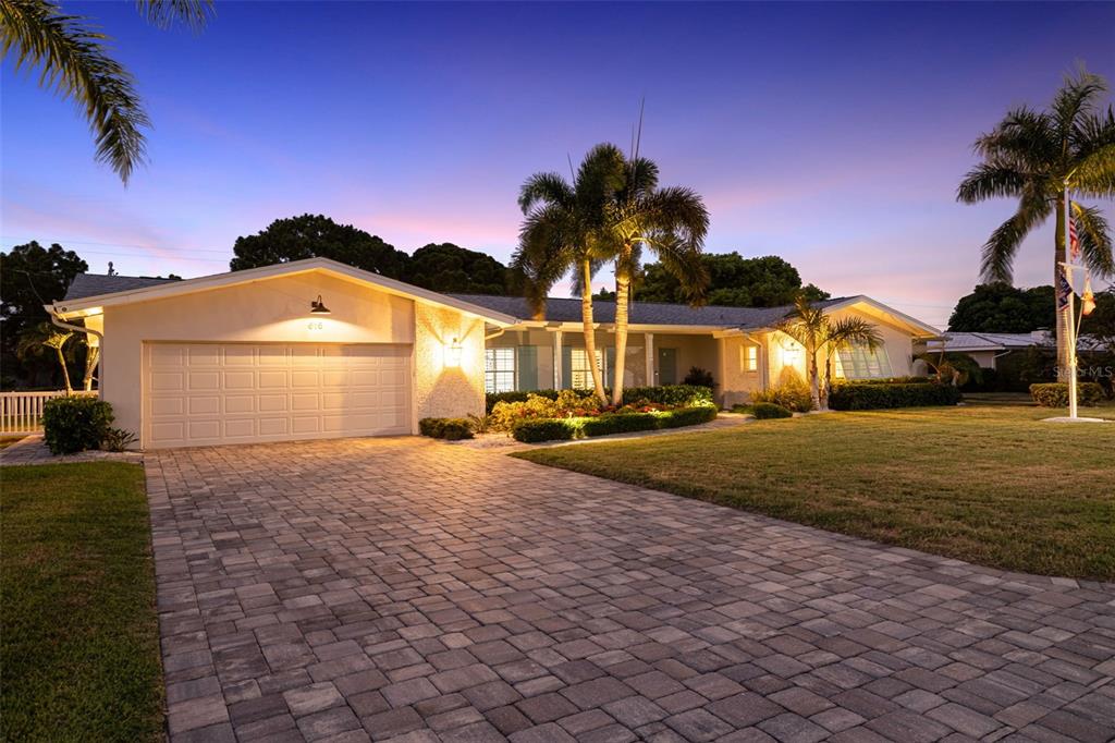 Property for sale at 616 PINELAND AVENUE, BELLEAIR, FL, 33756