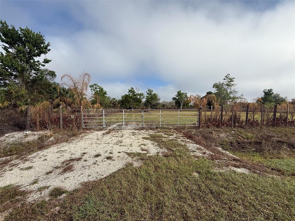 Property for sale at 17231 NW 268TH STREET, OKEECHOBEE, FL, 34972