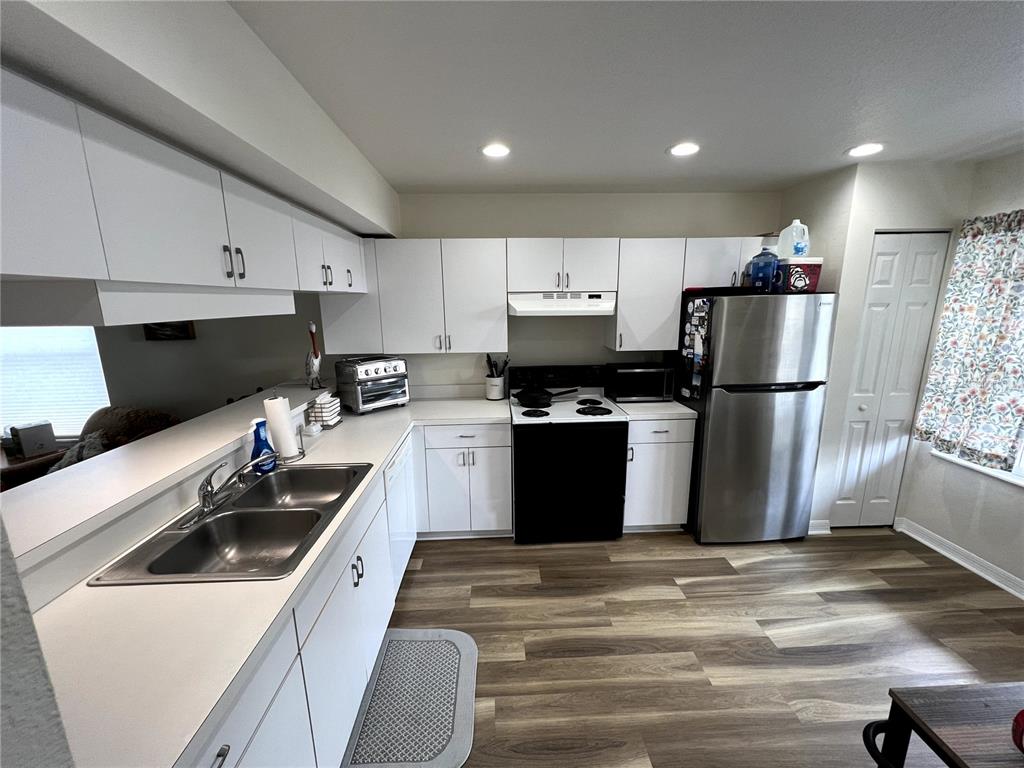 Property for sale at 9485 HAMLIN BOULEVARD UNIT 8, SEMINOLE, FL, 33776