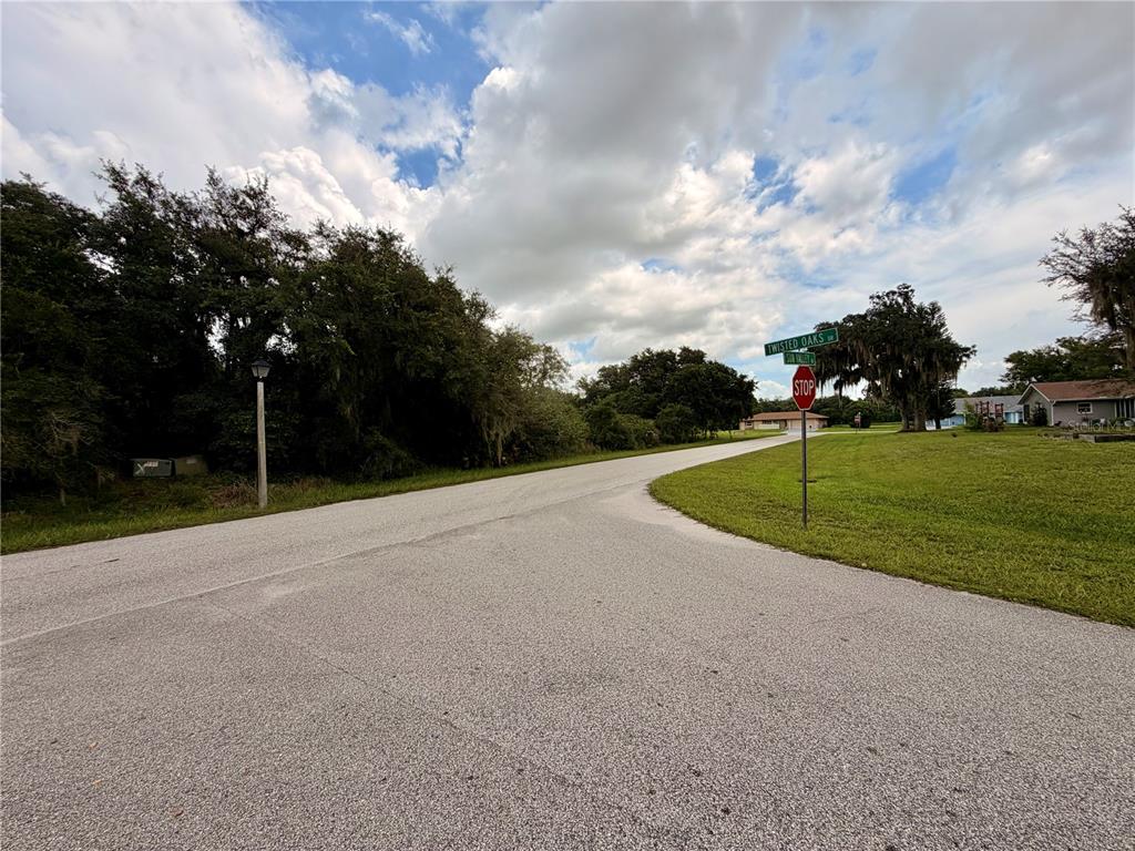 Property for sale at 5709 SUN VALLEY DRIVE, SEBRING, FL, 33876