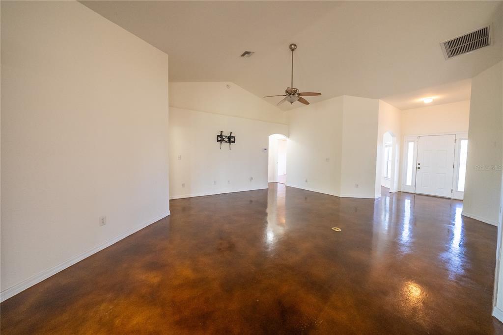 Property for sale at 198 MALAUKA RUN, OCKLAWAHA, FL, 32179