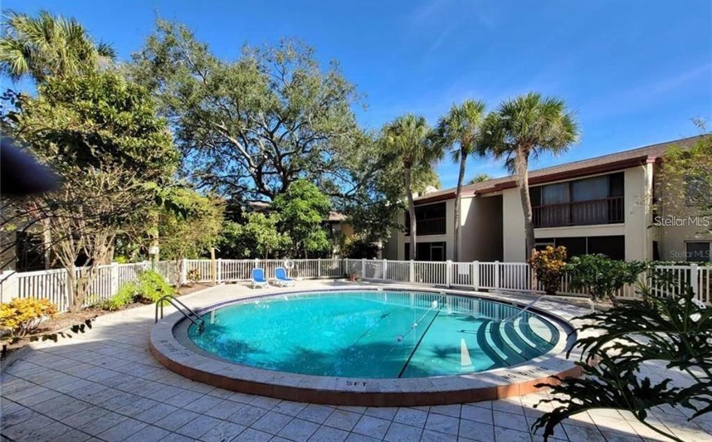 Property for sale at 8602 CHAMPLAIN COURT UNIT 93, TAMPA, FL, 33614