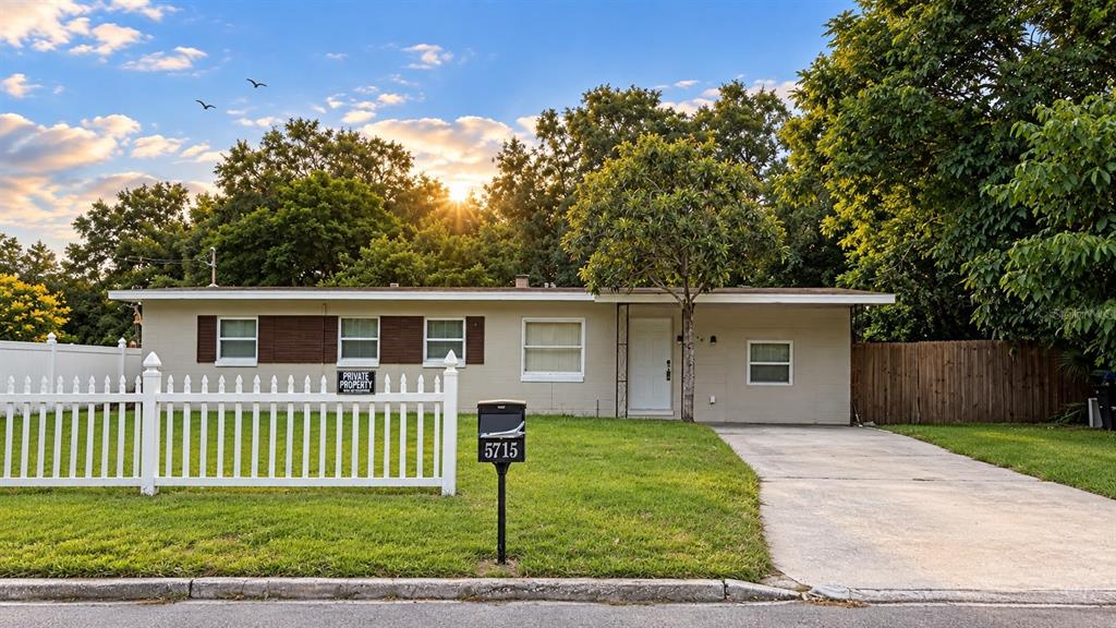 Property for sale at 5715 ELON DRIVE, ORLANDO, FL, 32808