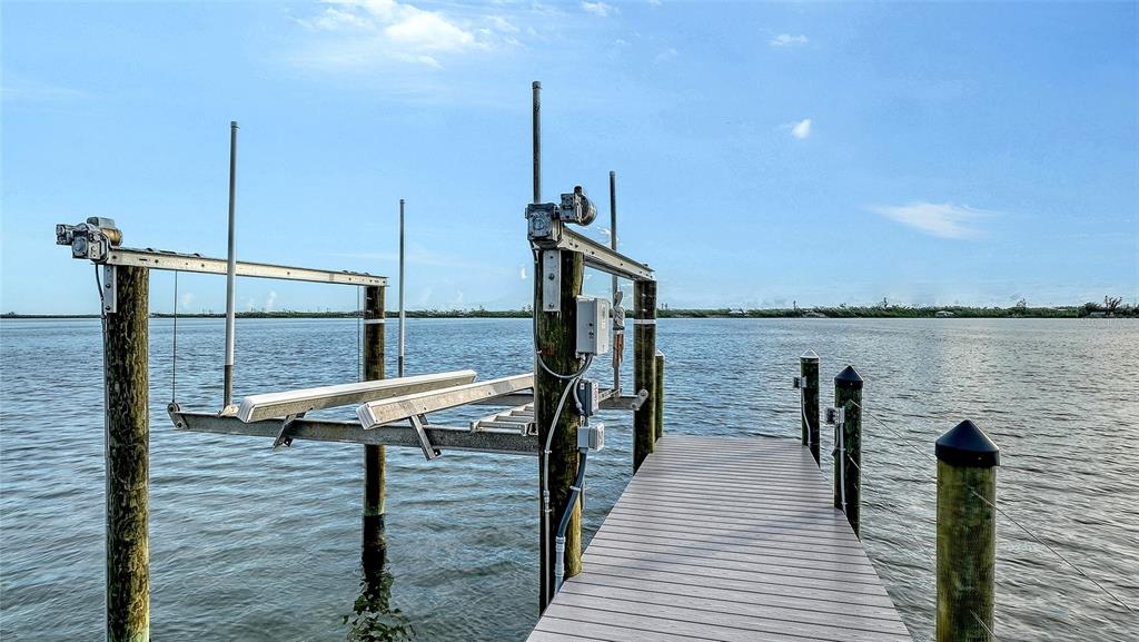 Property for sale at 1115 BAYSHORE DRIVE, ENGLEWOOD, FL, 34223